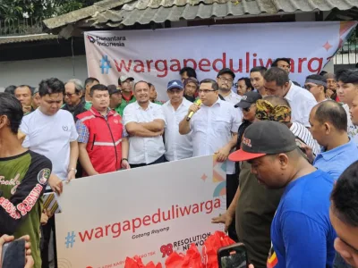 98 Resolution Network dan Adhi Karya Salurkan 1.000 Paket Sembako