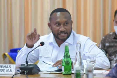 Yan Mandenas: Pembakaran Mahkota Cenderawasih Lecehkan Budaya Papua