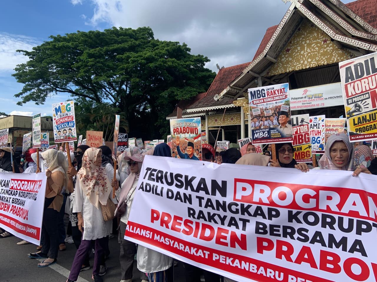 Aliansi Masyarakat Pekanbaru Peduli Indonesia (AMPPI) Dukung Presiden Prabowo untuk Kelanjutan Program MBG dan Penegakan Hukum untuk Koruptor